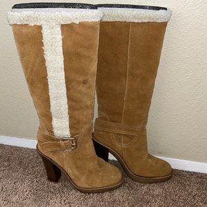 Michael Kors tan boots with sherpa lining - size 7